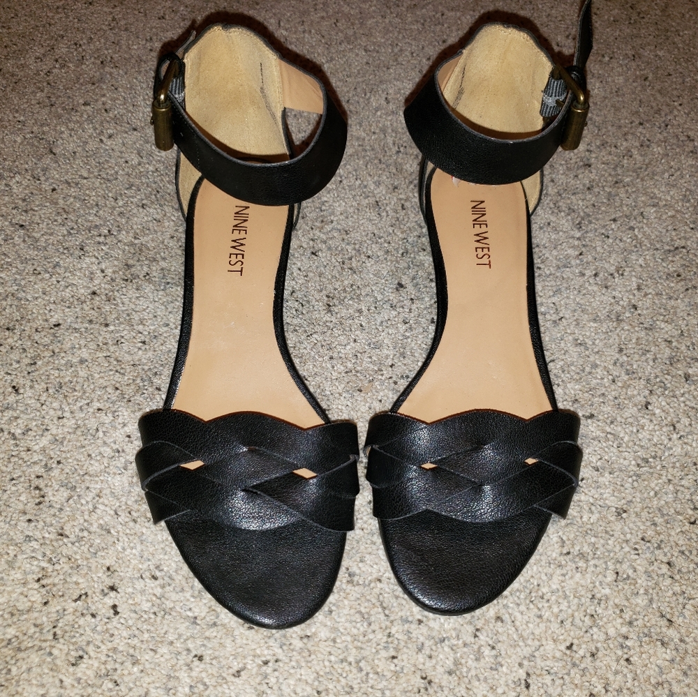 Brand new nine west sandals